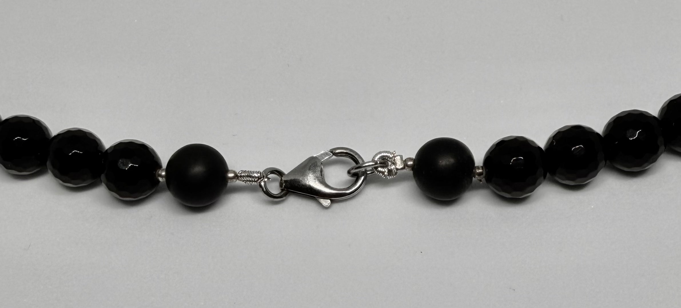 Collana in onice con pendente